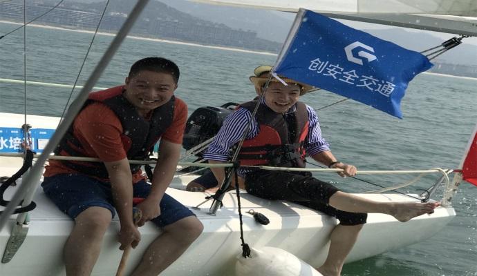 帆船游海